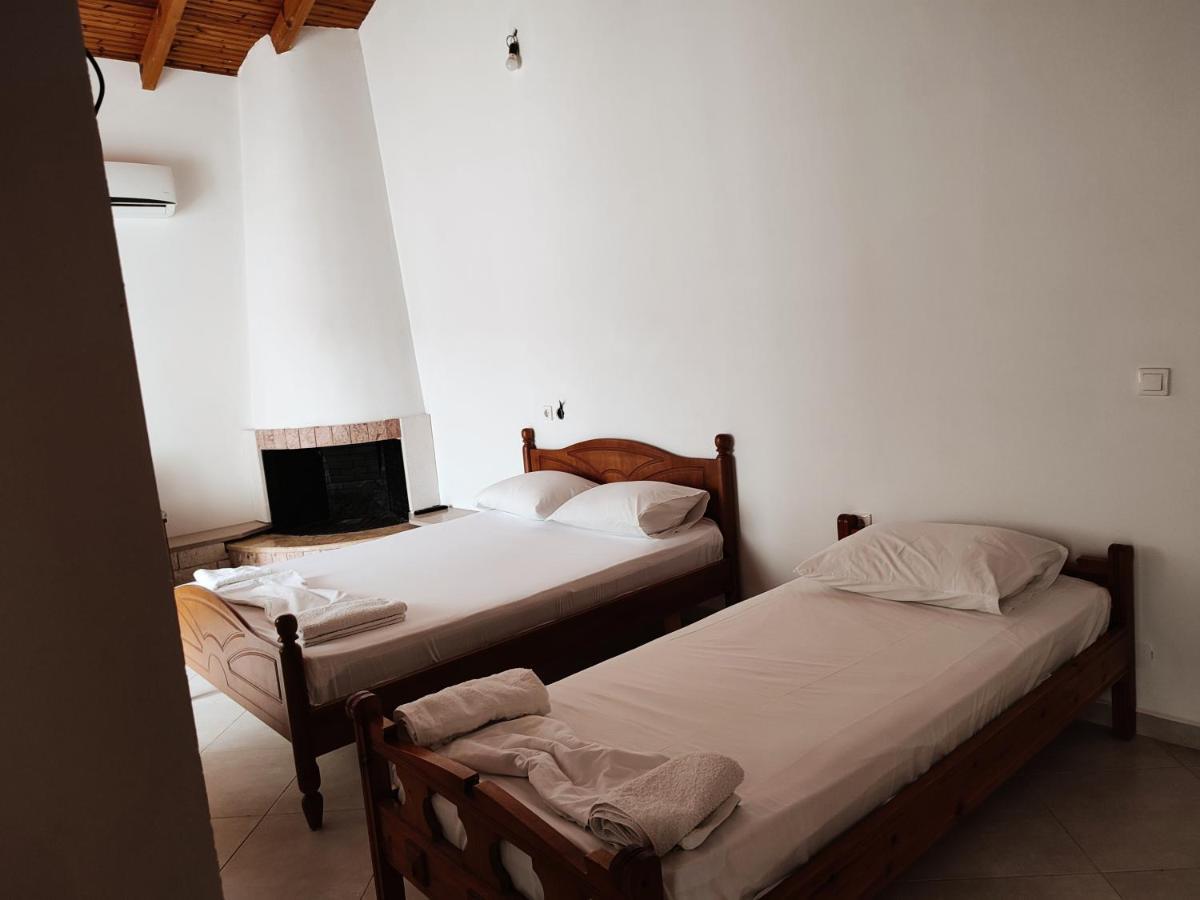 Petros Rooms Химар Стая снимка