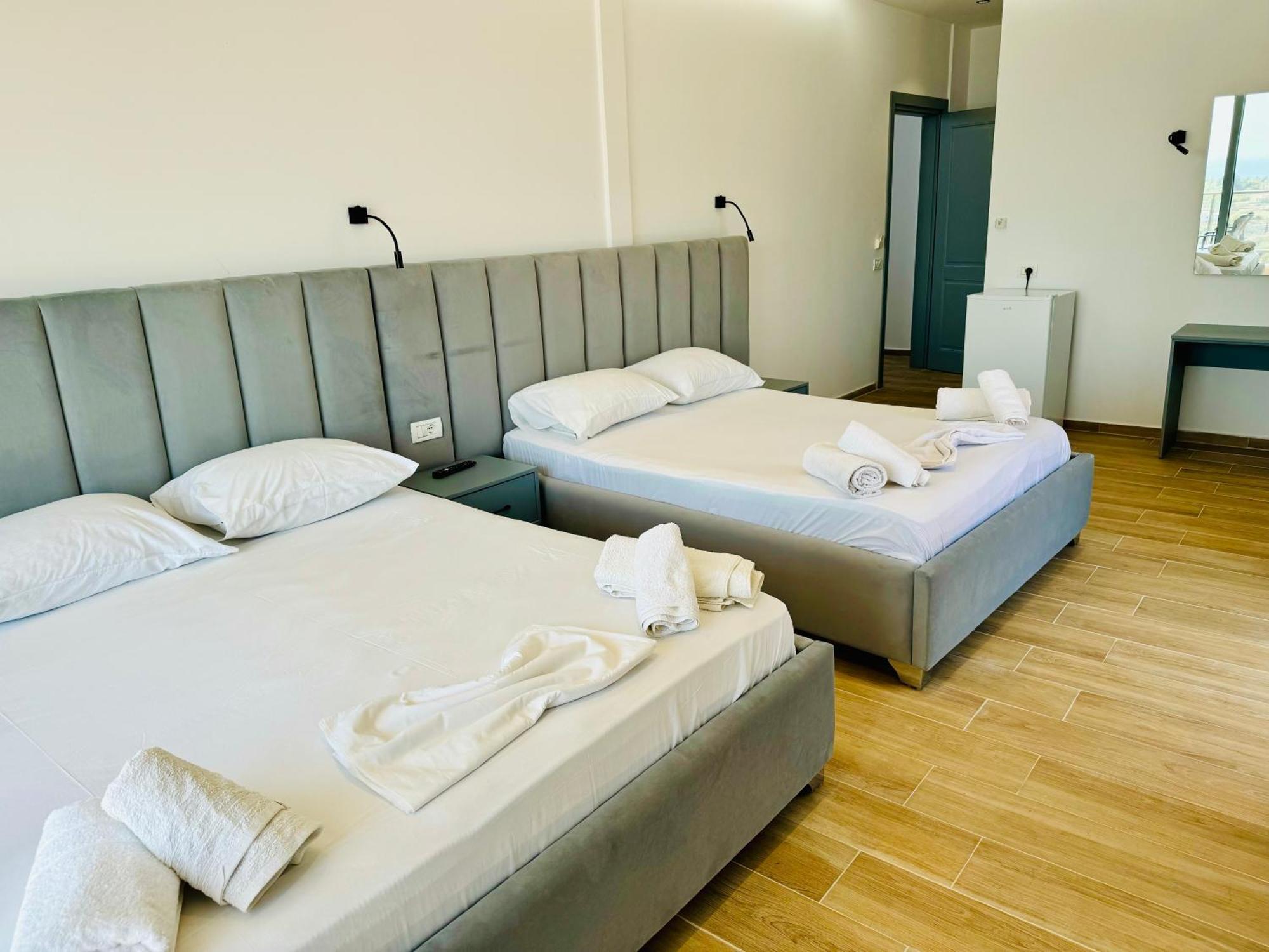 Petros Rooms Химар Екстериор снимка